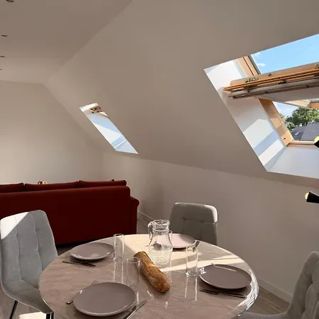 Detente - 1 - 4 Pers - Balcon - Parking Apartment Bourgthéroulde